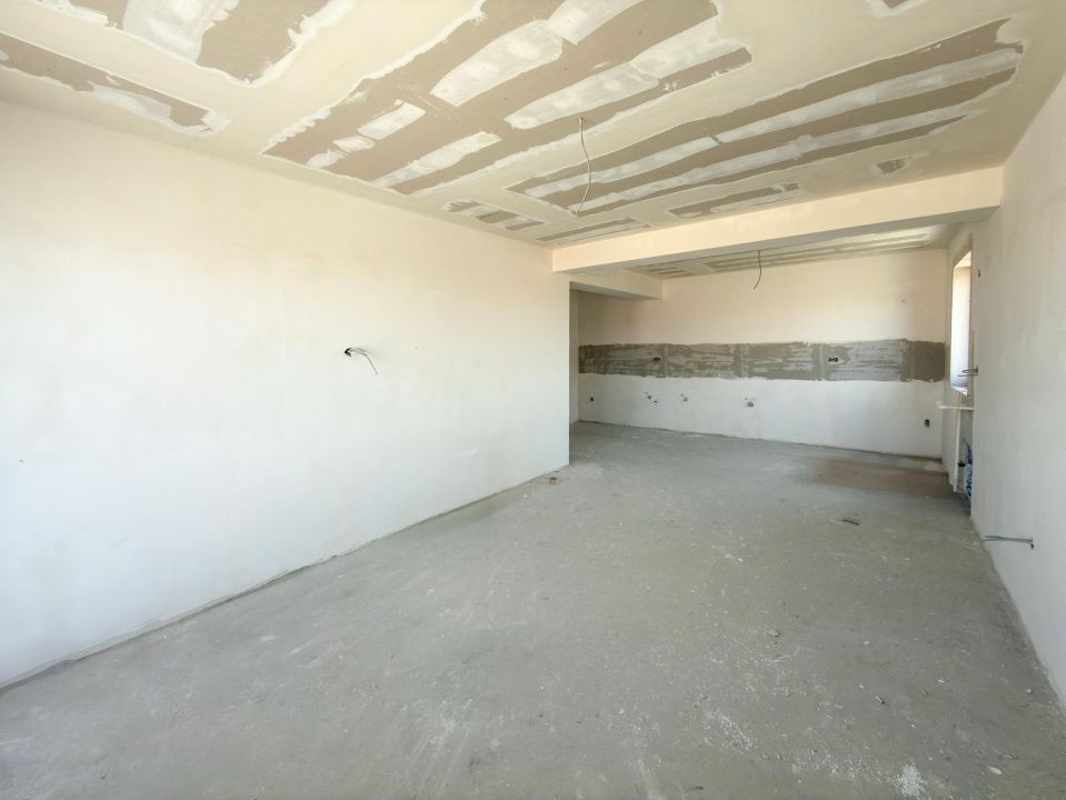 Apartament 3 camere parter - Ovidiu - loc de parcare inclus – fotografia 2 din 8