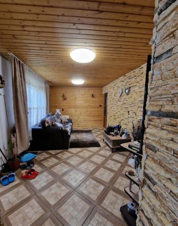 Casă Spațioasă 190 mp + Spațiu Comercial – Mircea Vodă, Dâmbovița – fotografia 6 din 19