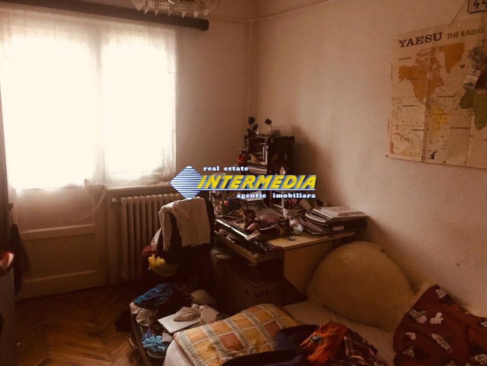 Vanzare apartament 4 camere deco  bai 2 balcoane CETATE Closca bloc proprietate – fotografia 2 din 10