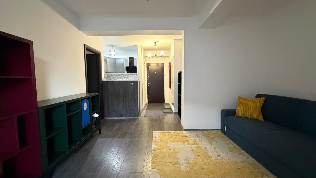 Apartament 3 camere | Damaroaia | Metrou | Renovat | – fotografia 1 din 12