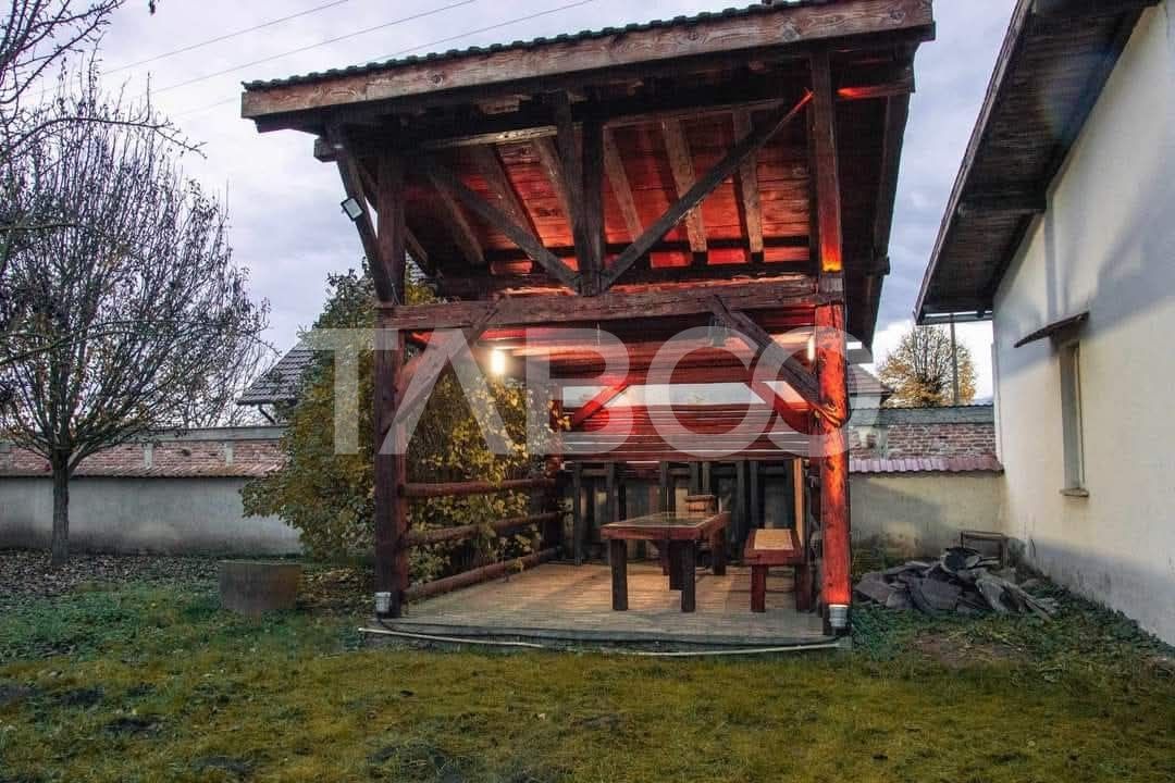 Casa de vanzare la 3 km de Fagaras 160 mp utili 2 terase – fotografia 3 din 13