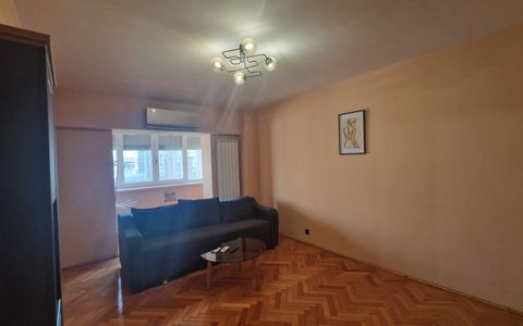Apartament 3 camere, decomandat, 100mp, Calea Severinului zona Hotel Grim