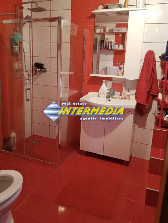 Casa de vanzare P+E Alba Iulia zona Centru finisata pretabila pensiune – fotografia 2 din 8