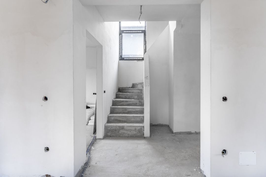 Casă individuală de vânzare în Corușu – finisată exterior, interior semifinisat – fotografia 11 din 14