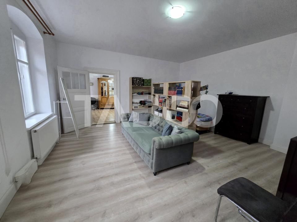 Apartament 2 camere de vanzare la etajul 1 in Centrul Istoric Sibiu – fotografia 2 din 16