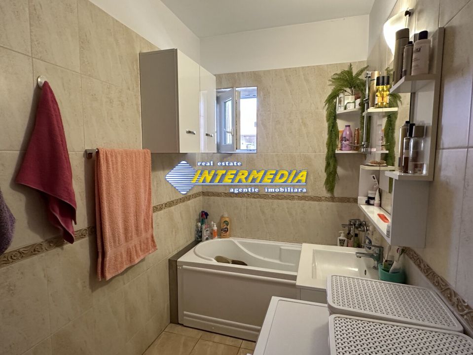 Apartament 2 camere Bloc Nou CENTRU Balcon Mansarda Boxa 12 mp Parcare Mobilat – fotografia 17 din 19