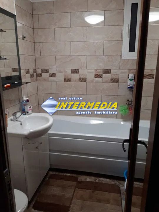 Apartament 4 camere de vanzare etaj 2 in Alba Iulia mobilat utilat – fotografia 10 din 13