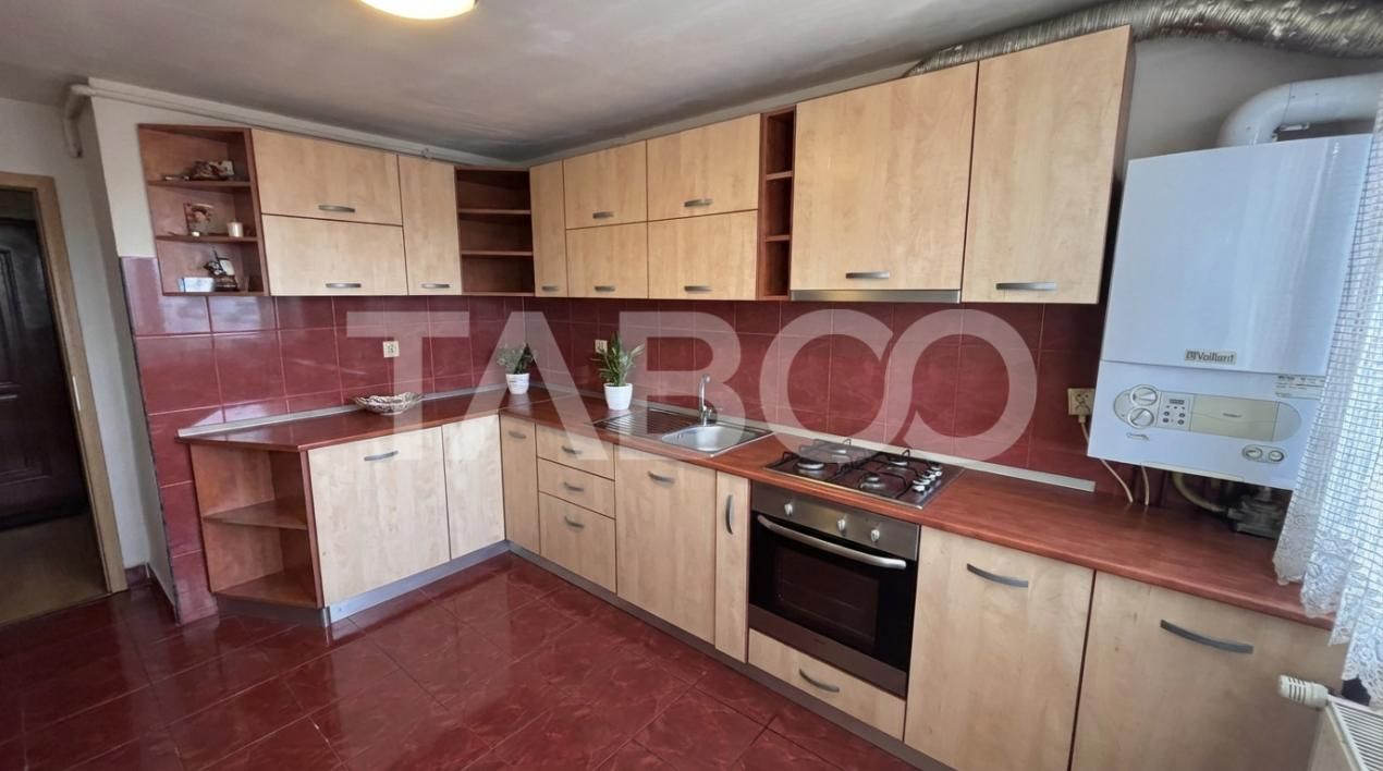 Apartament de vanzare cu 4 camere 103 mpu+ balcon zona Turnisor Sibiu – fotografia 2 din 16