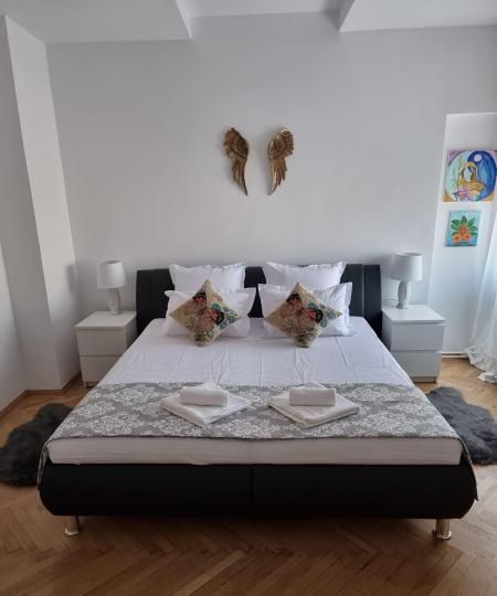 3 Camere de inchiriat | Unirii | Metrou | Centrala | Parcare | Mobilat – fotografia 1 din 8