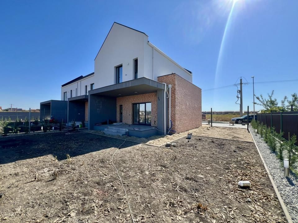 Triplex modern, 4 camere, 103 mp utili, 316 mp teren - Zona Sacalaz – fotografia 12 din 12