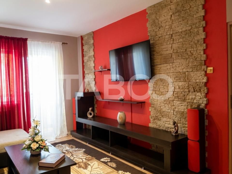 Apartament decomandat 3 camere  2 bai etaj 3 balcon zona buna Cisnadie – fotografia 3 din 13