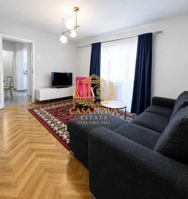 Apartament 3 camere 70mp, cartier Andrei Muresanu, parcare – fotografia 1 din 8