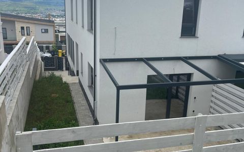 Duplex 129 mp, garaj, terasa, zona Voronet
