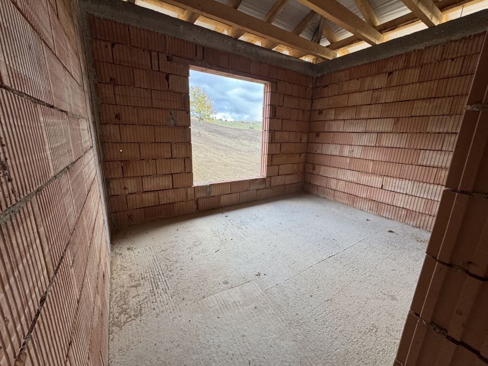 🏡 Casă la roșu, D+P+E, 223 mpu, teren 10 ari – fotografia 19 din 19