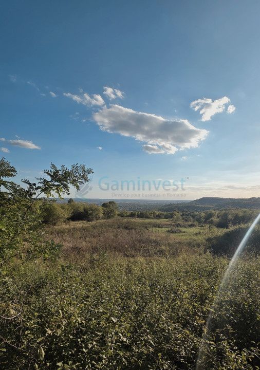 Teren panoramic pe dealul Doja, Oradea, Bihor – fotografia 2 din 3