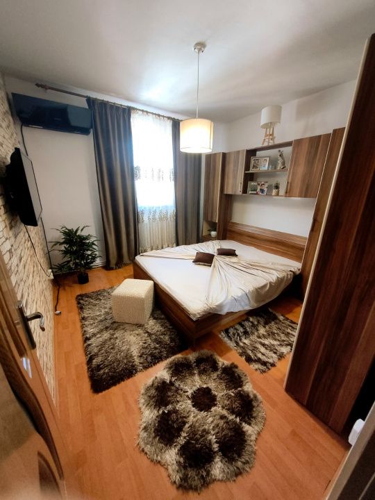 APARTAMENT 2 CAMERE I 54 MP I CETATE BULEVARD I MOBILAT SI UTILAT I – fotografia 1 din 8