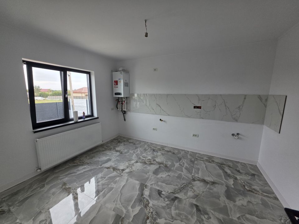 Exclusivitate, casa la sol cu posibilitate de mansardare, 3 camere, Valu lui Tr! – fotografia 7 din 8