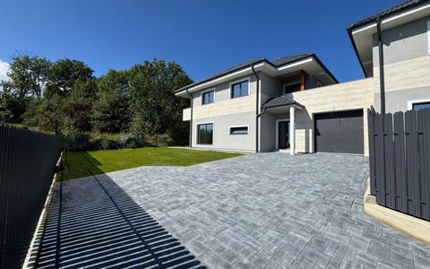 Casă cuplată prin garaj, 145 mp utili, terasă 27 mp | Feleacu