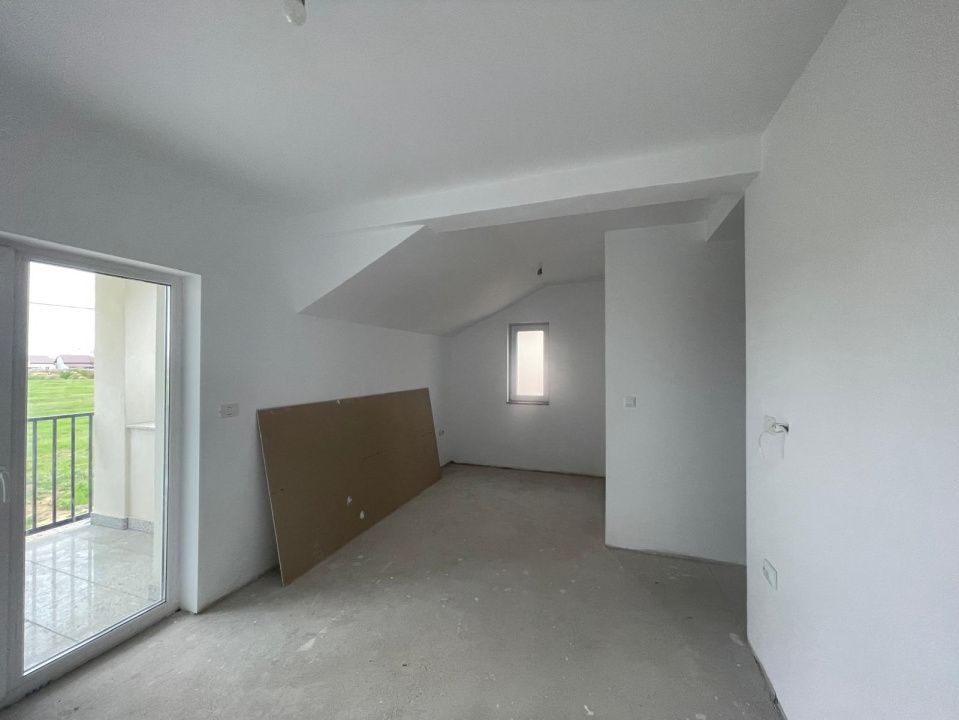 Duplex 5 camere, 112mp utili, 232mp teren - Mosnita Noua – fotografia 9 din 17