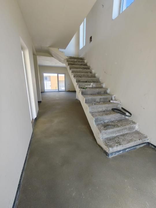 Casă individuală, 150 mp utili, teren 700 mp și garaj | Chinteni – fotografia 7 din 17