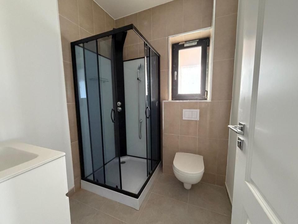 Duplex | COMISION 0 | Curte amenajata | Toate utilitatile | 3 Bai | – fotografia 13 din 18