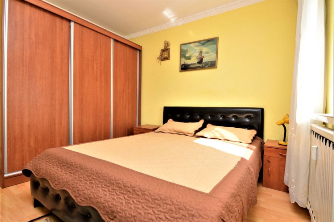 INCHIRIERE APARTAMENT 3 CAMERE VITAN-FOISORULUI – fotografia 9 din 26