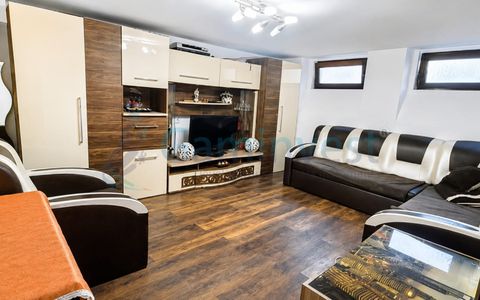 Apartament central cu o camera de vanzare in Oradea, Zona Parcului Petőfi Sándor