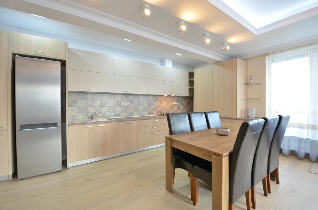 Laguna Residence | 4 camere | Centrala Proprie | Loc Parcare | Vedere Lac | – fotografia 1 din 16