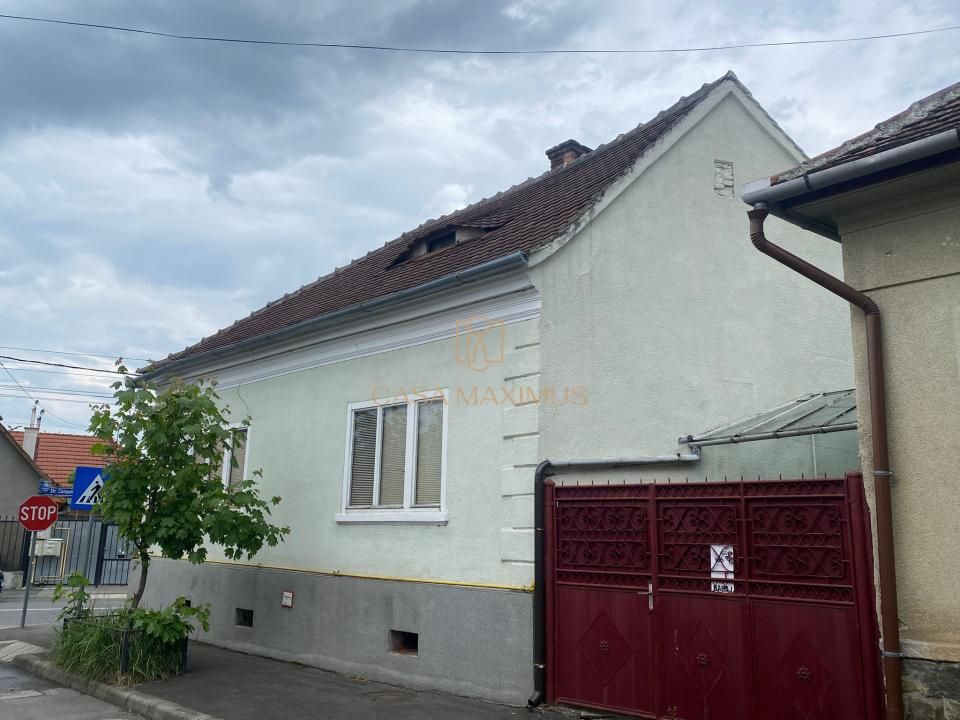 Casa individuala zona Piata Cluj – fotografia 3 din 29
