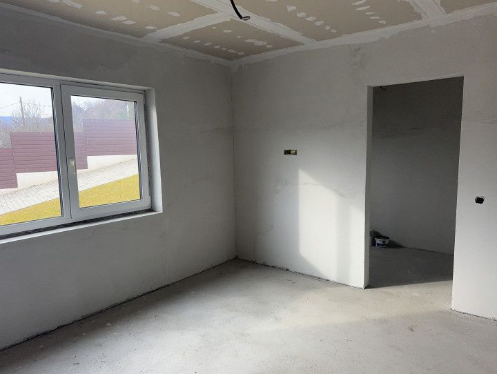 2 case individuale moderne, 145 mp utili și teren total de 900 mp | Stolna – fotografia 9 din 14