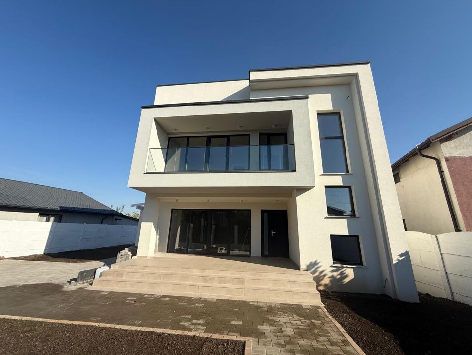 Casa P+1, 440 MP teren, 133 MP utili, comuna Malu Mare, zona Selgros – fotografia 1 din 12