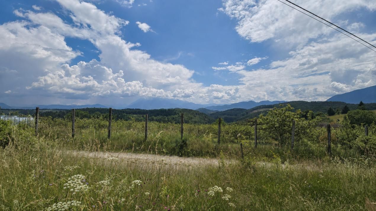 De vânzare teren cu potențial de dezvoltare zona  After Hills – fotografia 1 din 7