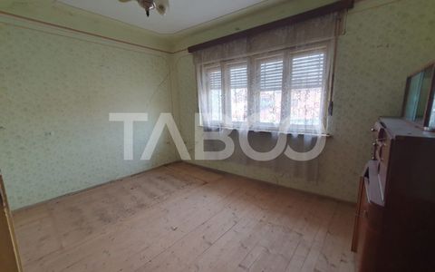 Casa de vanzare in Mandra 140 mp utili curte sura anexe 3 beciuri