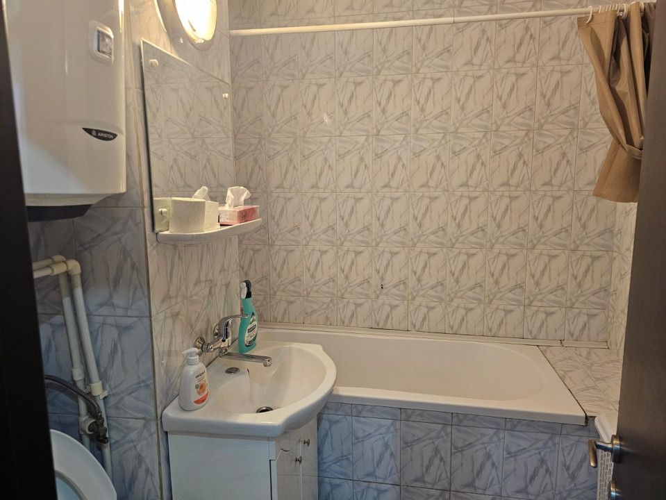 Apartament 3 camere, termen lung, situat in zona Tomis Nord-Constanta – fotografia 7 din 12