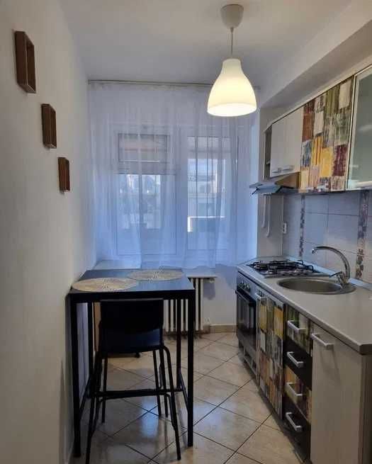 2 Camere de vanzare | Romana | Metrou | 0% Comision | Renovata | Cash – fotografia 5 din 8