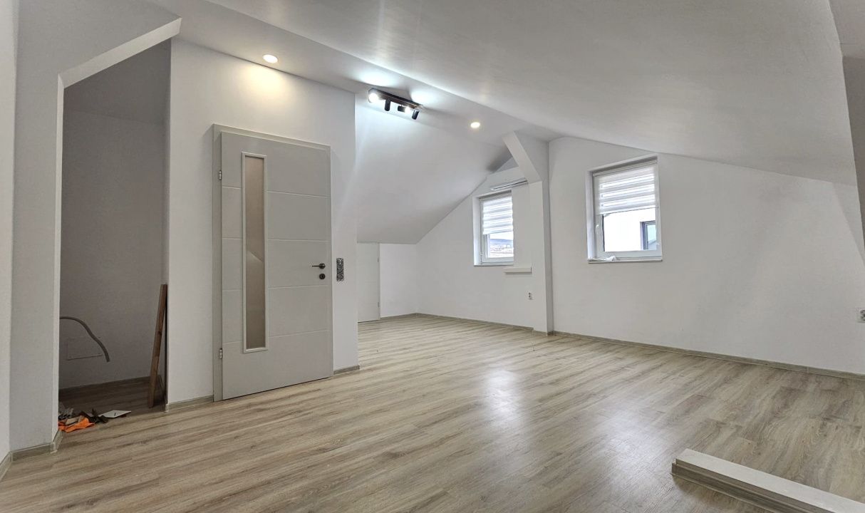 Duplex modern, la prima inchiriere in Iris – fotografia 12 din 17