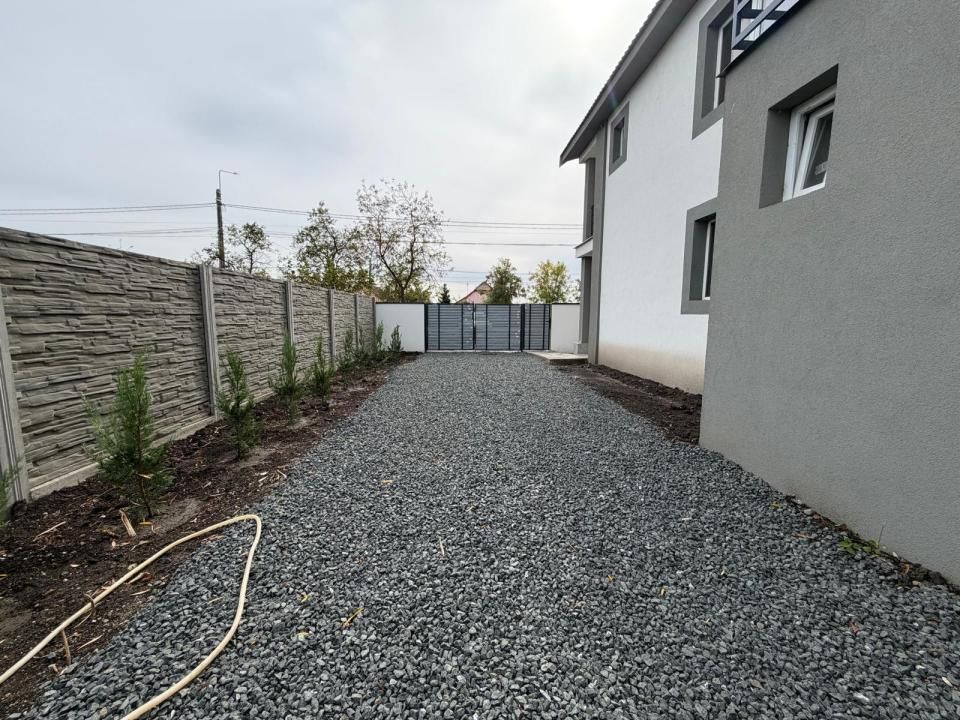Individuala | Parter + Etaj + Pod | Asfalt | Toate utilitatile | Garaj – fotografia 21 din 22