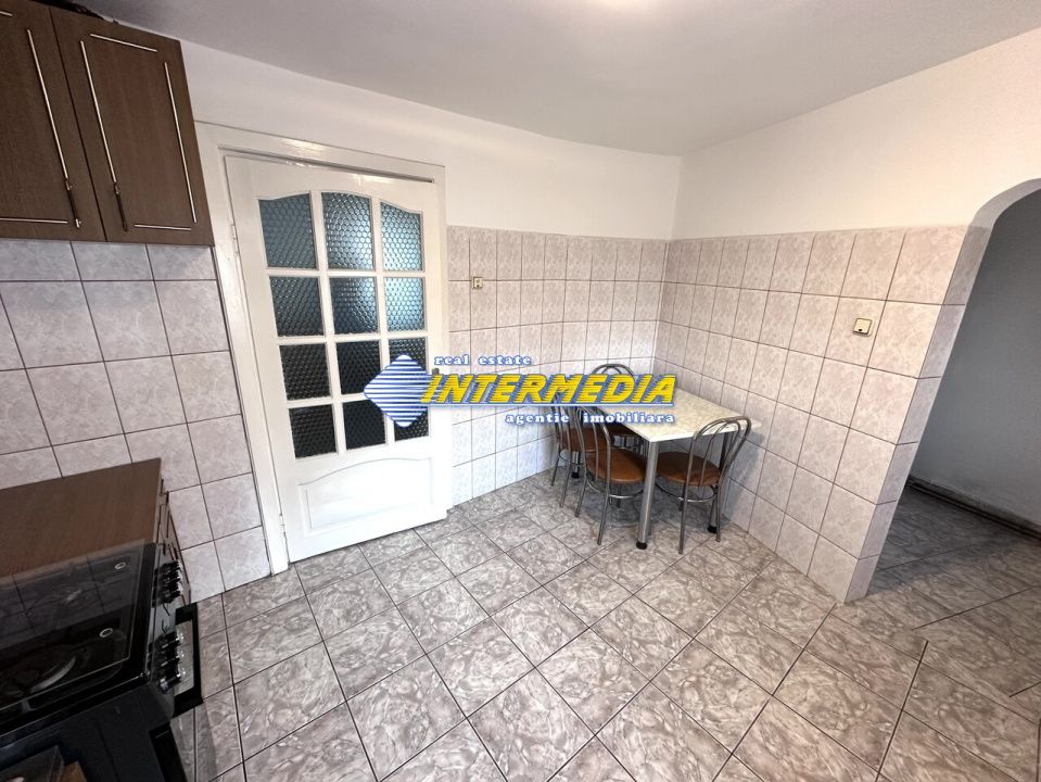 Casa 6 camere 300 mp utili de vanzare Centru cu spatiu comercial teren 400 mp – fotografia 12 din 17