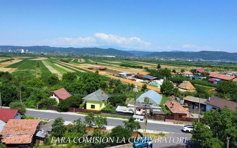 BUDESTI - CASA LA 15 MINUTE DE ORAS TEREN 1233 MP