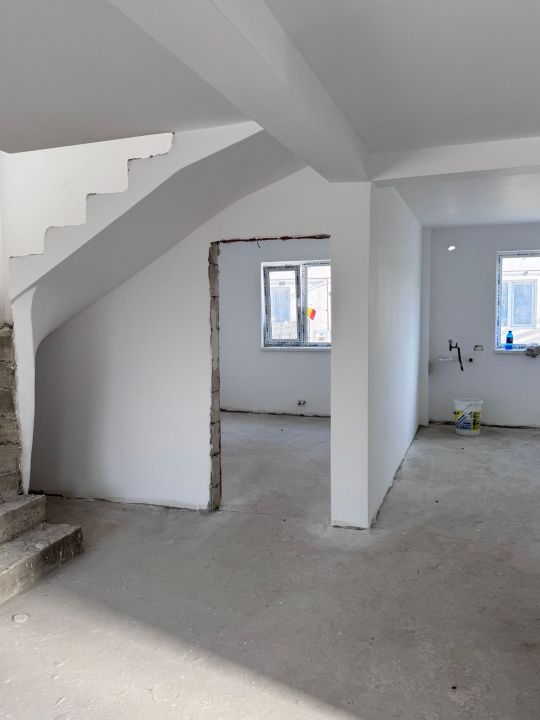 Duplex P+1 de Vânzare Valu lui Traian | 4 Dormitoare | Teren 280 mp – fotografia 7 din 14