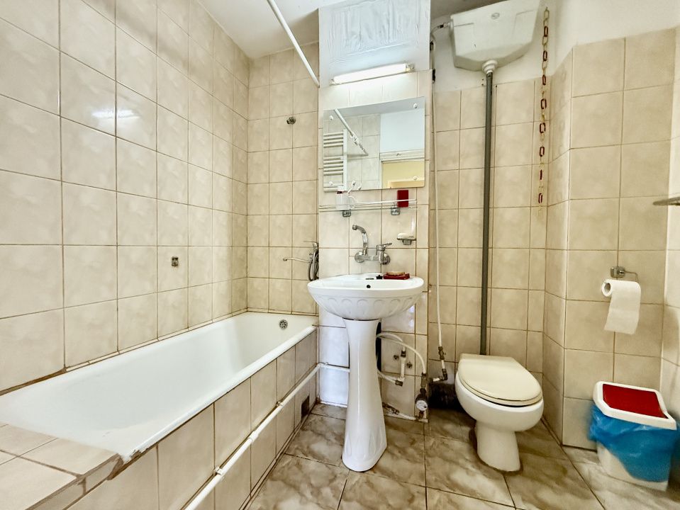 Apartament cu 3 camere decomandat Icil - Casa de Cultura – fotografia 9 din 11