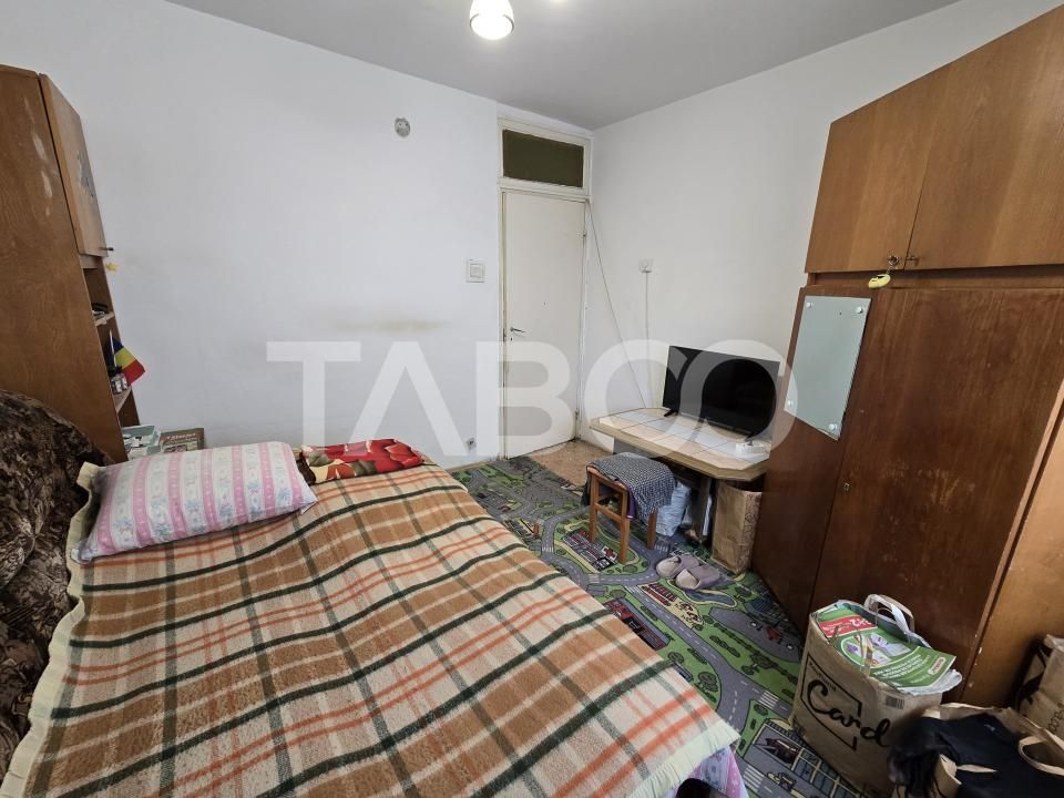 Apartament decomandat 2 camere etaj3 balcon pivnita Vasile Aaron Sibiu – fotografia 10 din 10