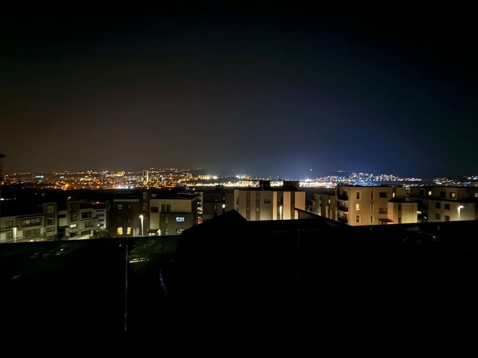 Casa exclusivista cu terasa si vedere panoramica – fotografia 7 din 27