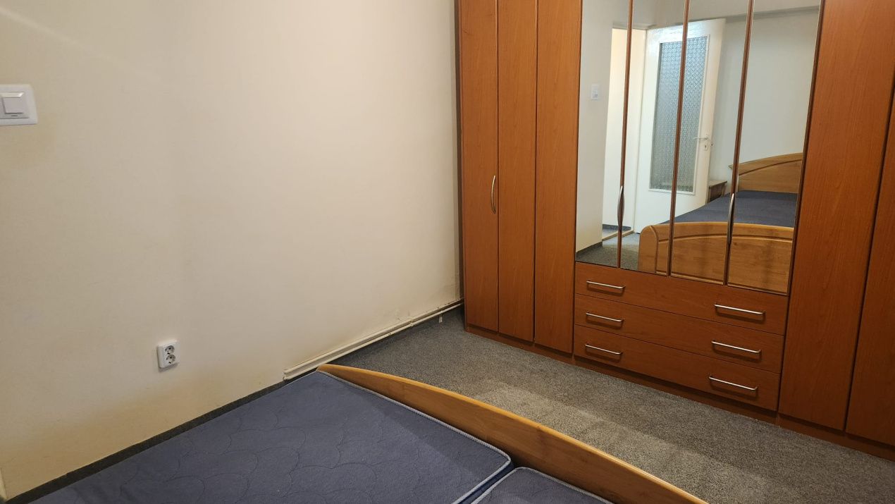 Apartament 3 camere - De inchiriat - Str Lunga – fotografia 4 din 8