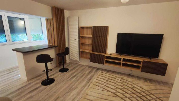 2 Camere de inchiriat | 1 Mai | Metrou | – fotografia 3 din 8
