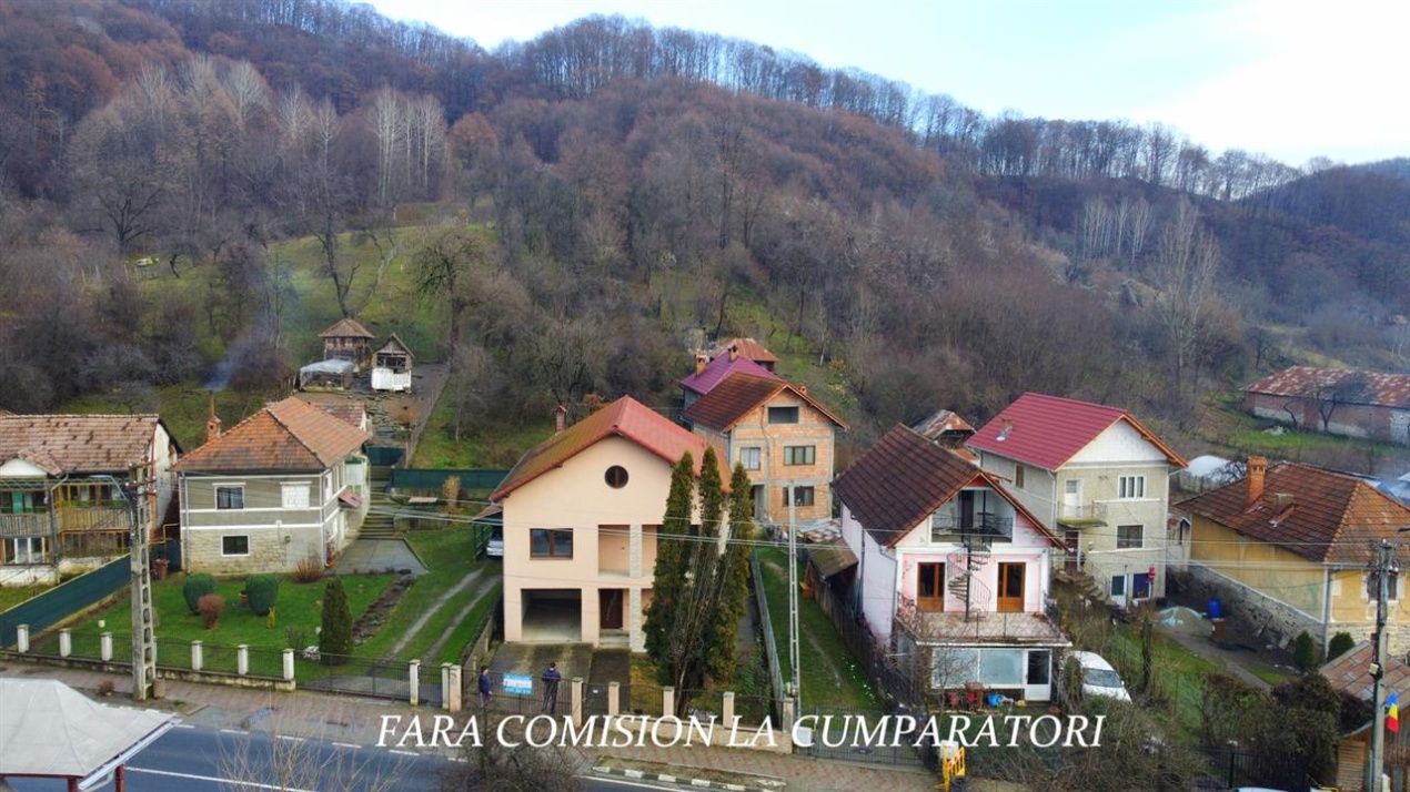 OLANESTI VILA CU TEREN GENEROS – fotografia 22 din 25
