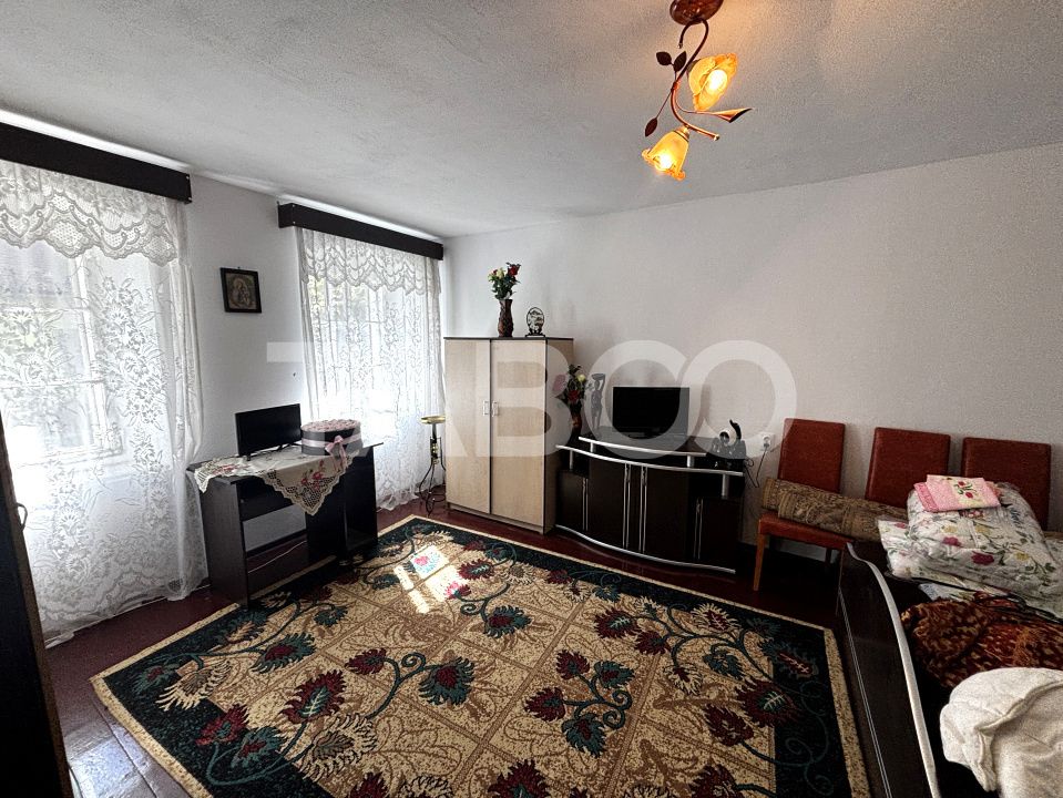 Casa  cu gradina de vanzare  si curte + pivnita zona Terezian Sibiu – fotografia 2 din 14