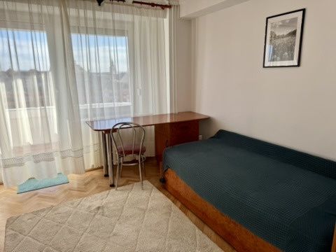Apart. 4 camere, mobilat și utilat, central, Bloc Stea cu vedere spre Primărie – fotografia 24 din 32