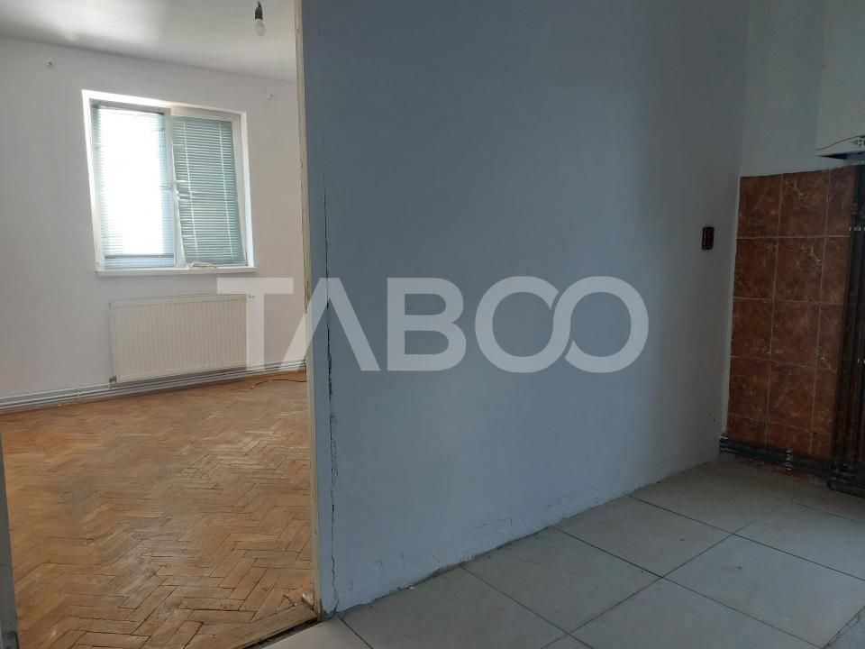 Comision 0% Apartament 40 mp 2 camere decomandate balcon Cisnadie – fotografia 13 din 18