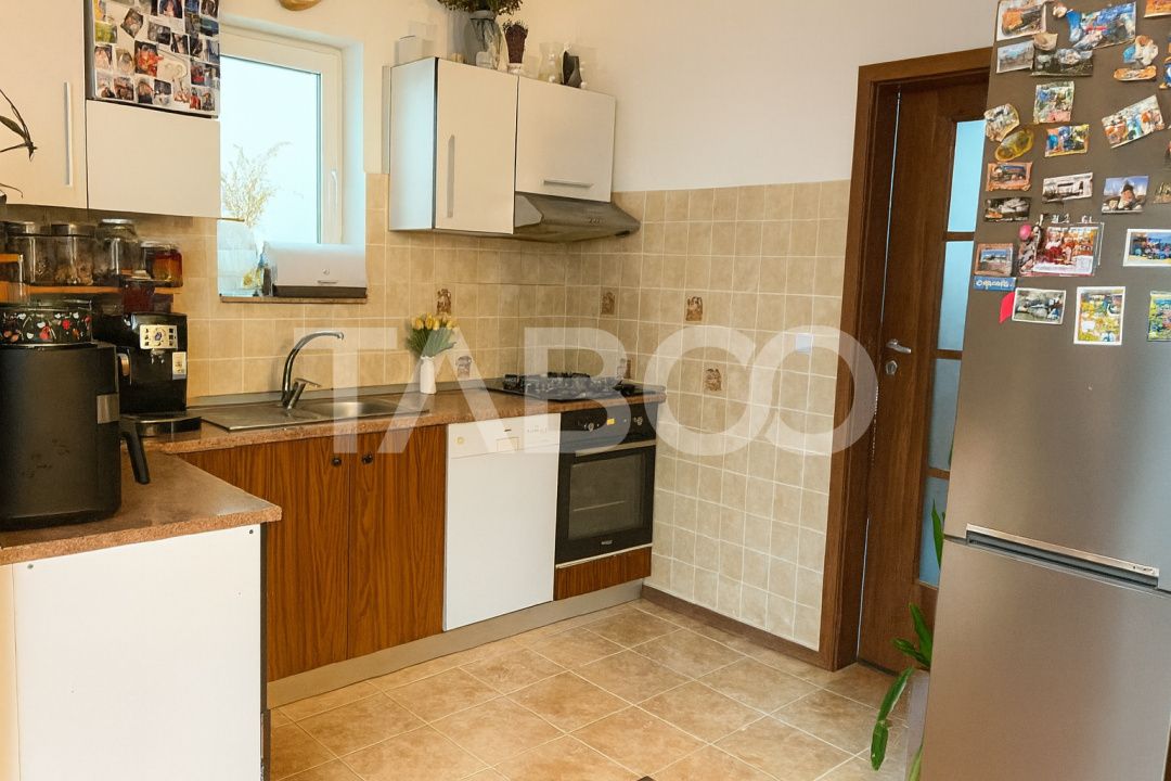 Apartament cu 3 camere spatioase de vanzare in Selimbar - 100 mp utili – fotografia 3 din 12